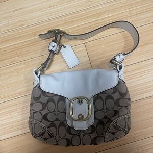Coach purse with adjustable strap
